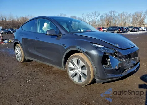 2024 Tesla Model Y из США, поврежденный, VIN 7SAYGDEE7RF983772